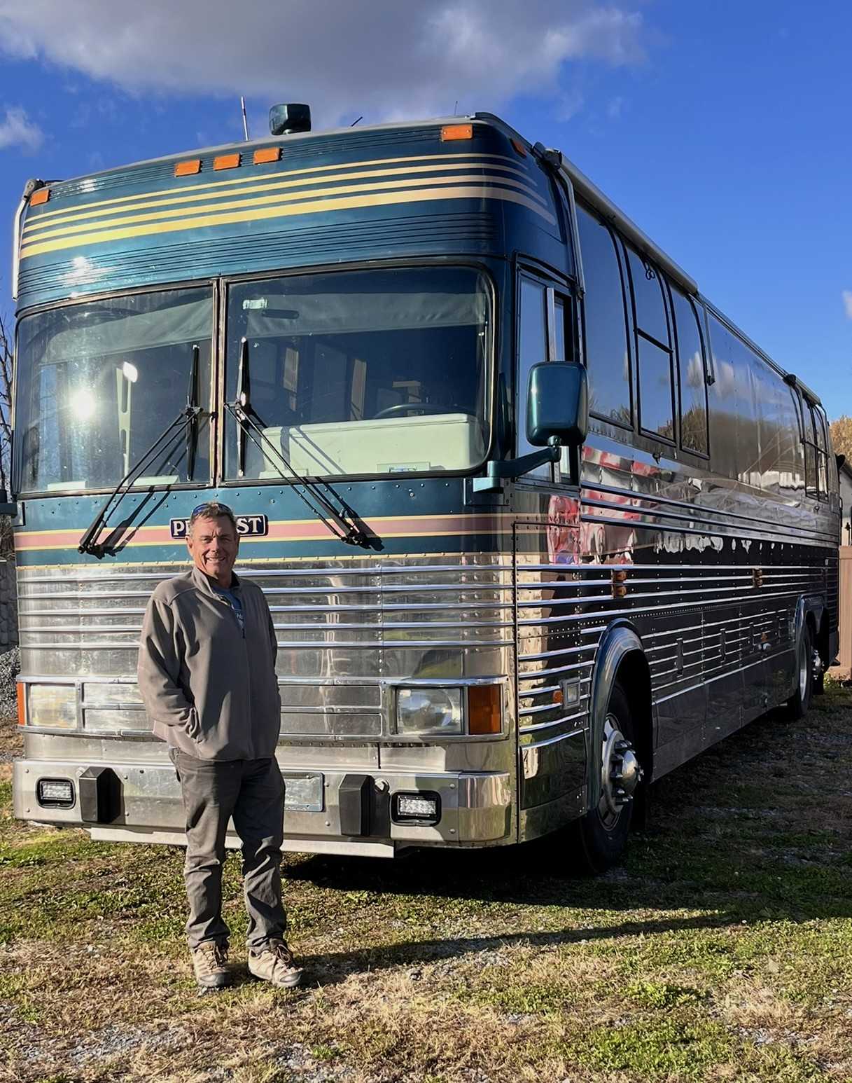 Bob by Royale Coach Thirsty For Pulaski's Salmon River